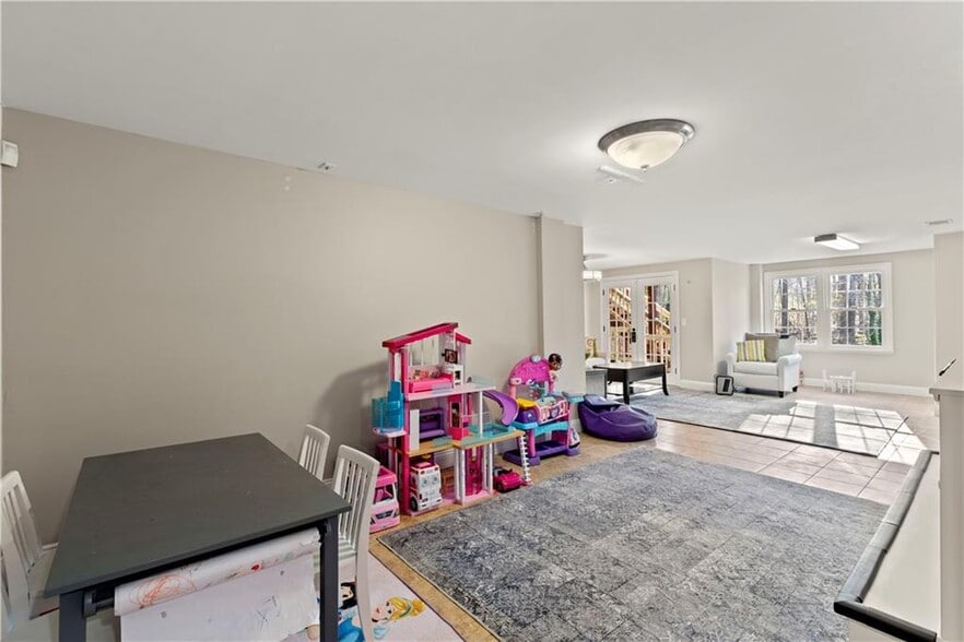Building Photo - 4336 Fox Creek Dr