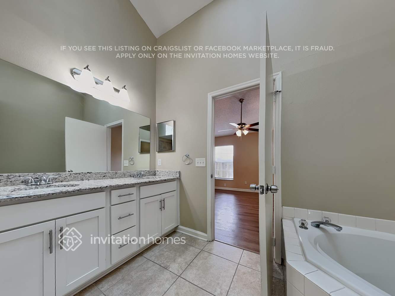 Building Photo - 896 Garden Glen Loop