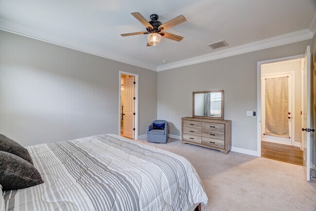 Building Photo - 775 Westcott Ln