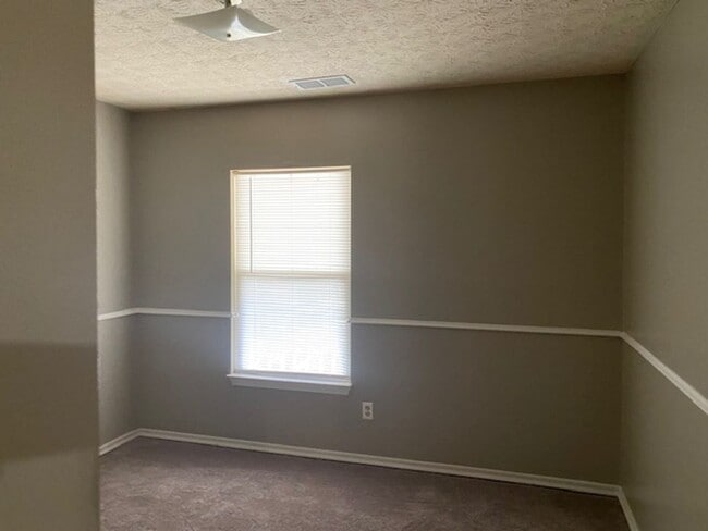 Building Photo - Ranch style home in Stockbridge