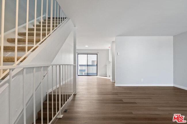 Building Photo - 29239 Heathercliff Rd