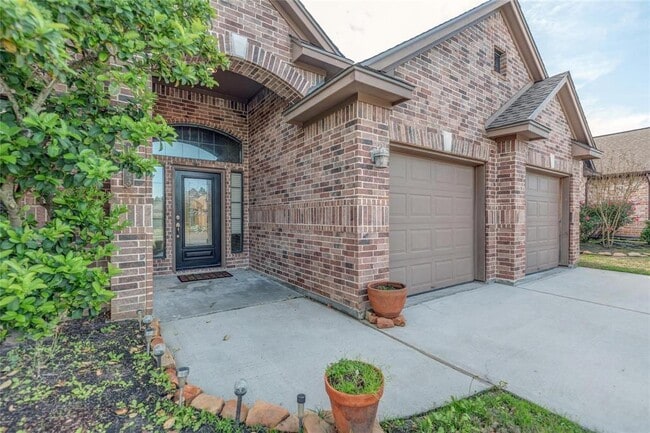 Primary Photo - 14333 S Summerchase Cir