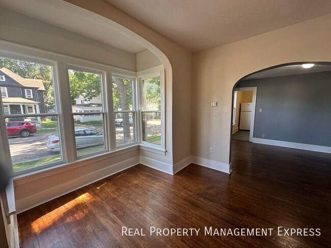 Building Photo - 1 Bed 1 Bath Main-Level Living in Sioux Falls