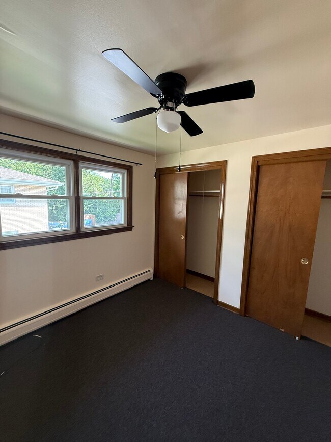 Building Photo - 3607 W 120th St