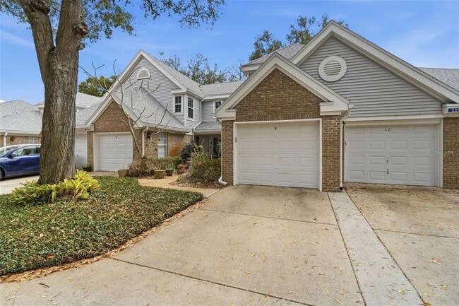 Building Photo - 2201 Coach House Blvd