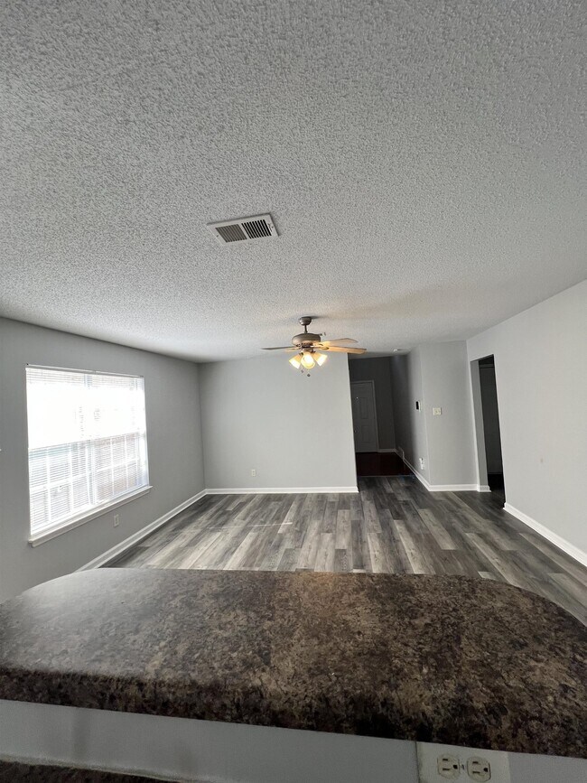 Building Photo - 6847 Kerry Valley Ln