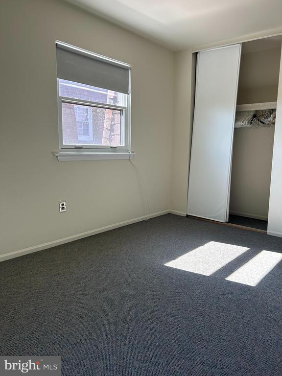 Building Photo - 2410 David Dr