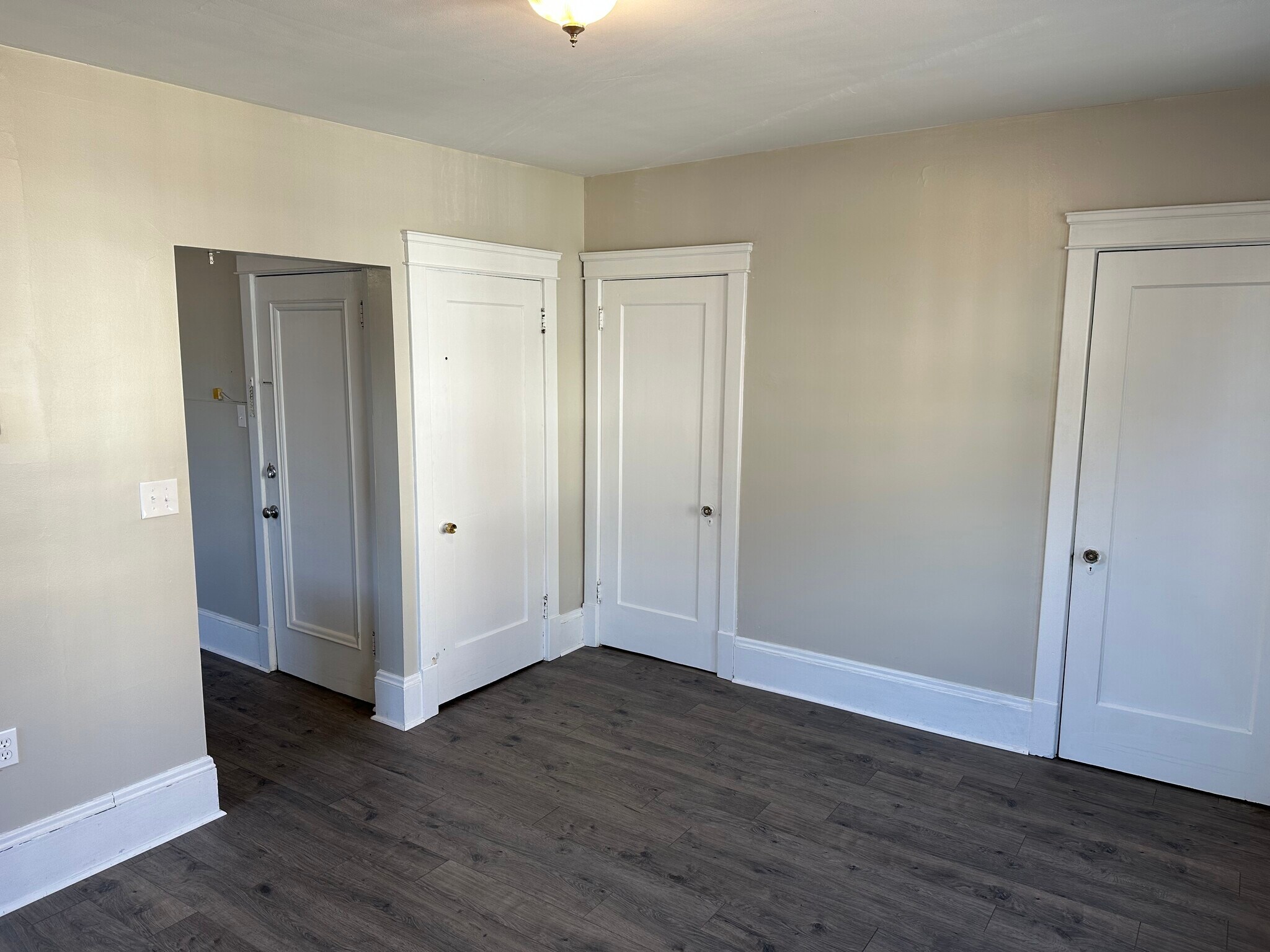 Living room - 106 Saint John St