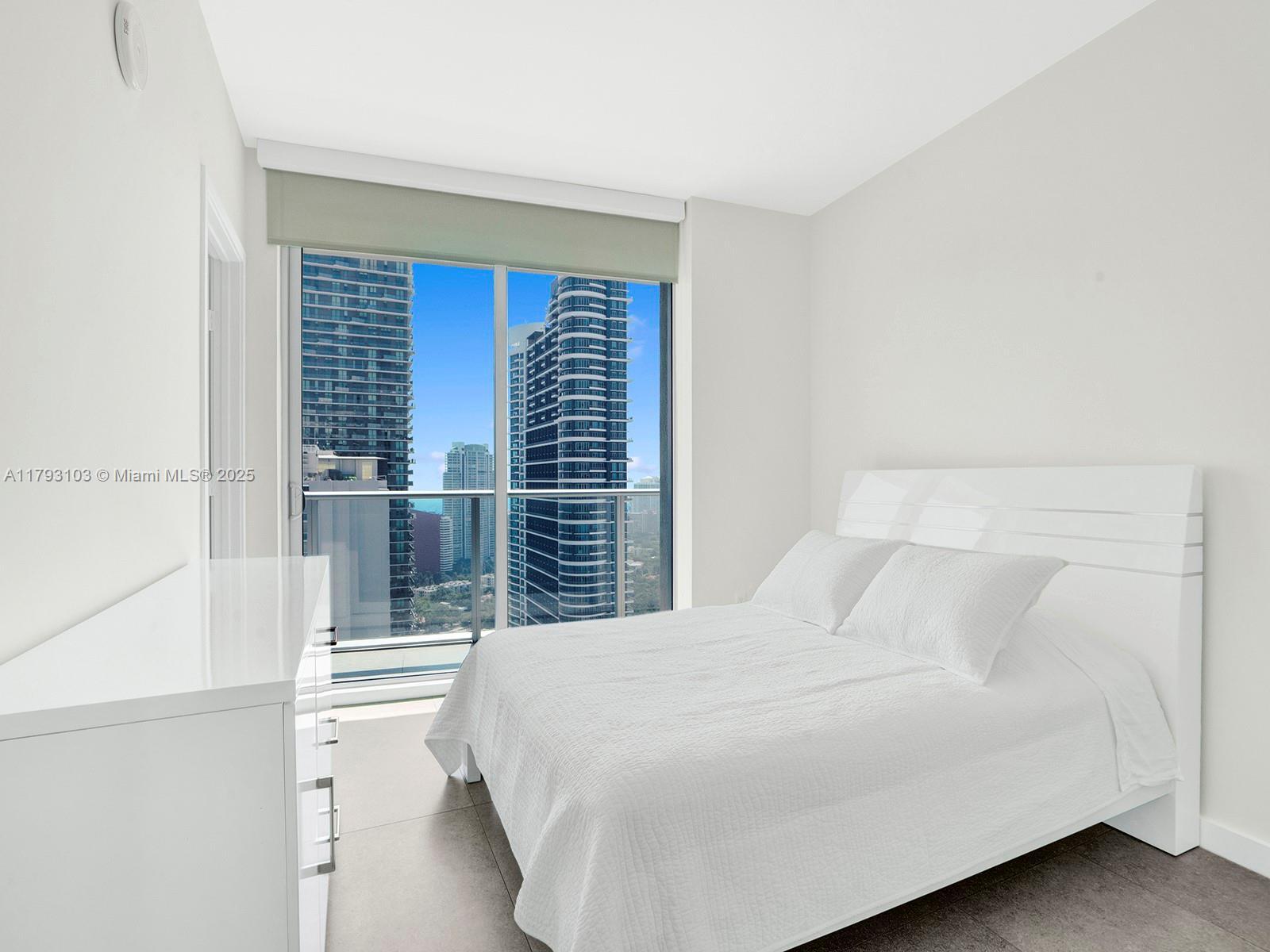 Building Photo - 1100 S Miami Ave