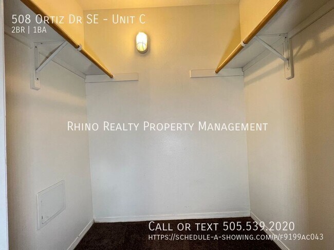 Building Photo - Lovely 2 Bedroom, 1 Bath In The SE!