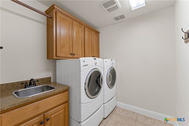 Building Photo - 781 Meridian Dr