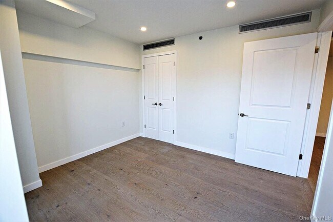 Building Photo - 41-26 44th St