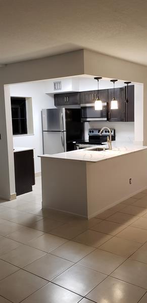 Building Photo - 111 Gardens Dr