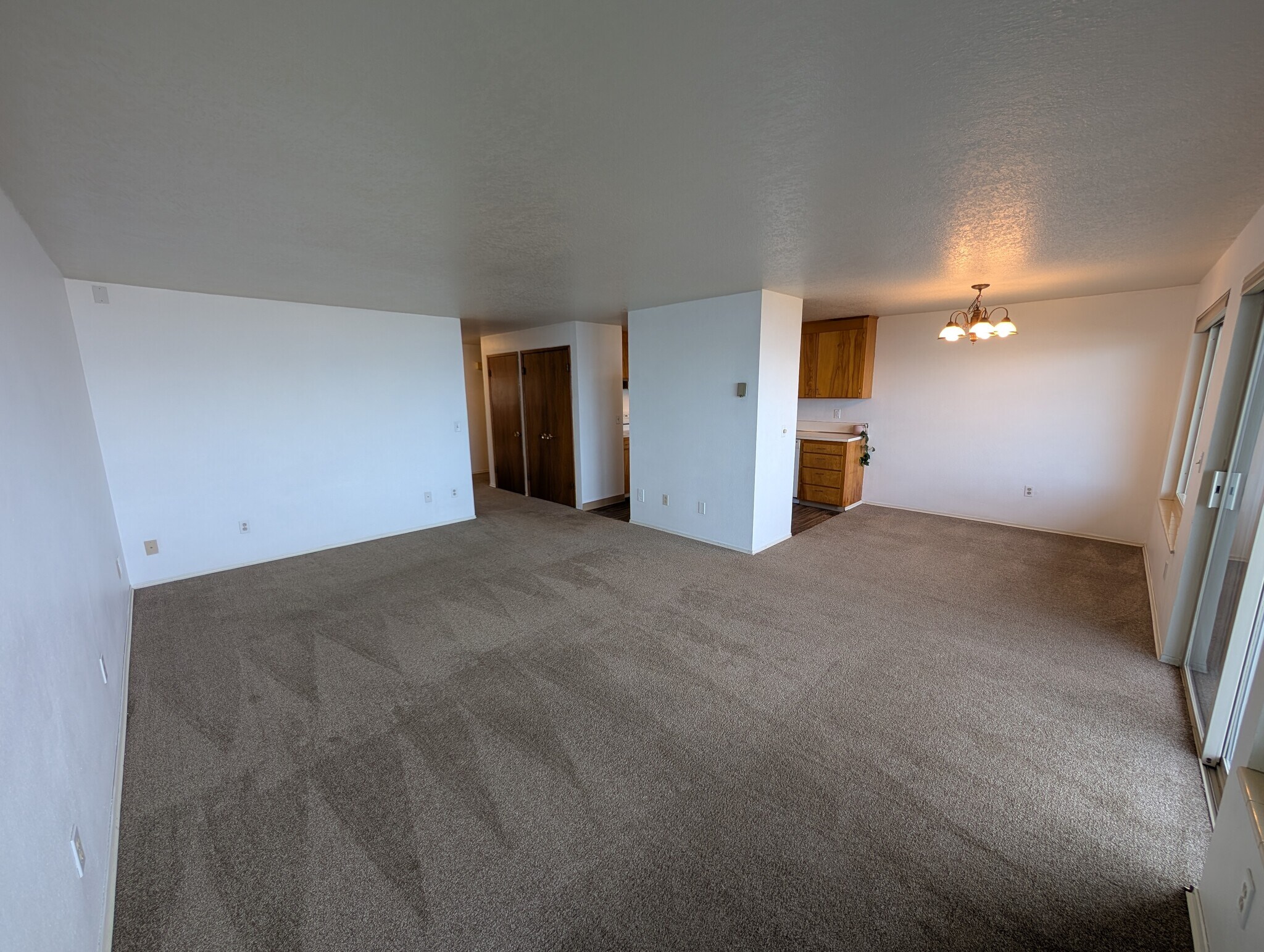 Building Photo - 250 Beach Pl
