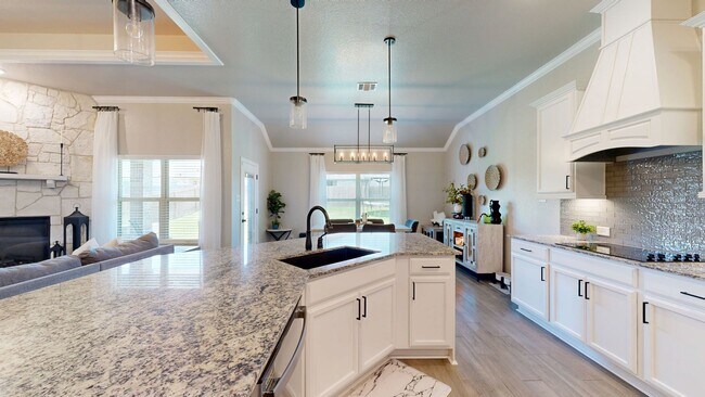 Building Photo - SOLAR PANEL 4 BEDROOM HOME  IN HERITAGE OAKS!