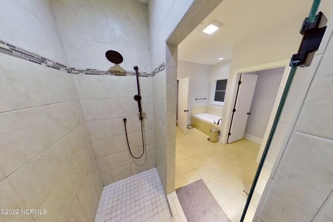 Building Photo - 122 Saltwater Landing Dr