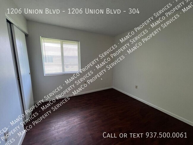 Building Photo - 1206 Union Blvd