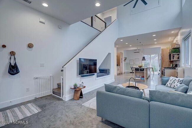 Living Room 2 - 2525 Tonbo Trl