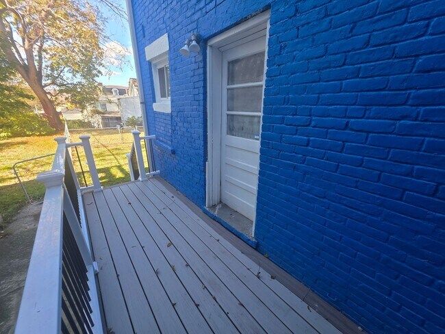 Building Photo - 2 bedroom apartment building - Poughkeepsie