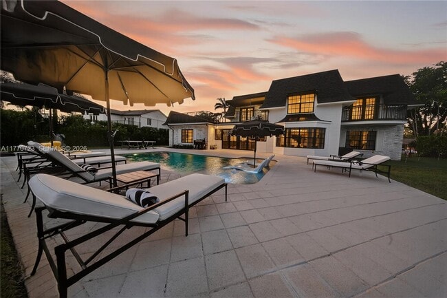 Building Photo - 4312 NE 22nd Ave