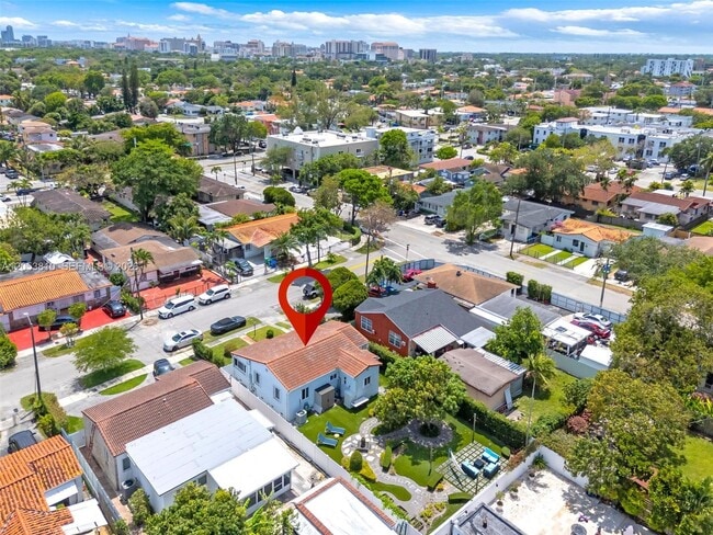 Building Photo - Northwest Flagler Terrace, Miami, FL 33125 - 2 BR 1 BA house