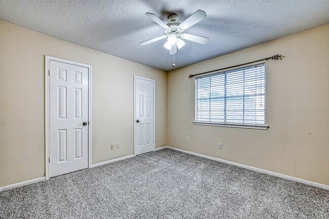 Building Photo - 17935 Western Pass Ln