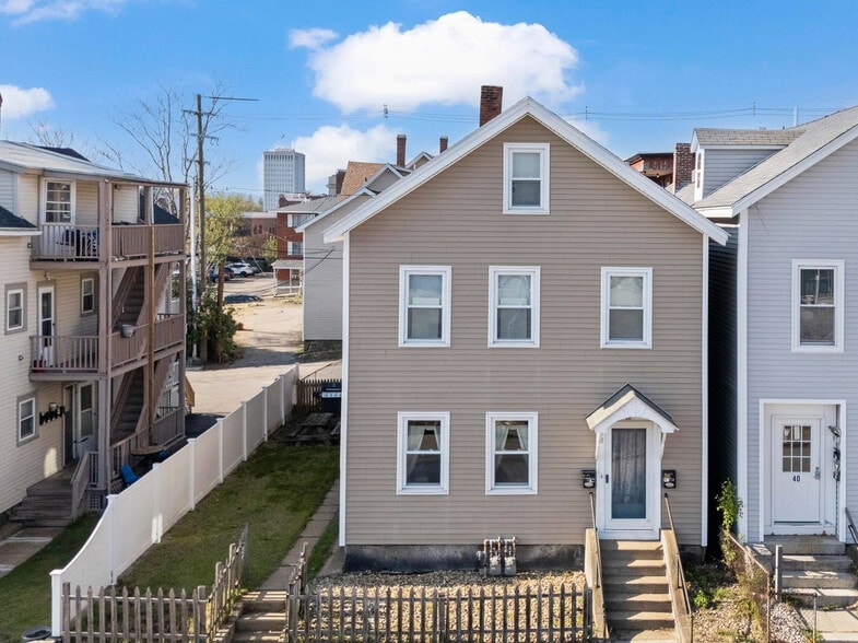 Primary Photo - 38 Orange St
