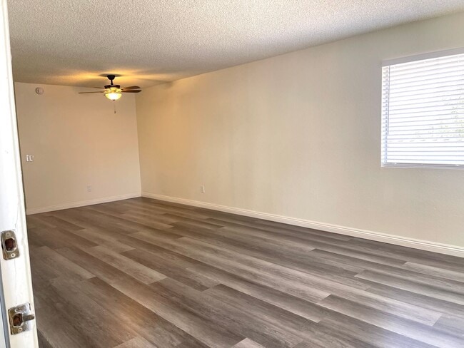 Building Photo - 600 E Lugonia Ave