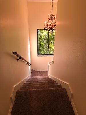 Building Photo - 304 Sherwood Pl