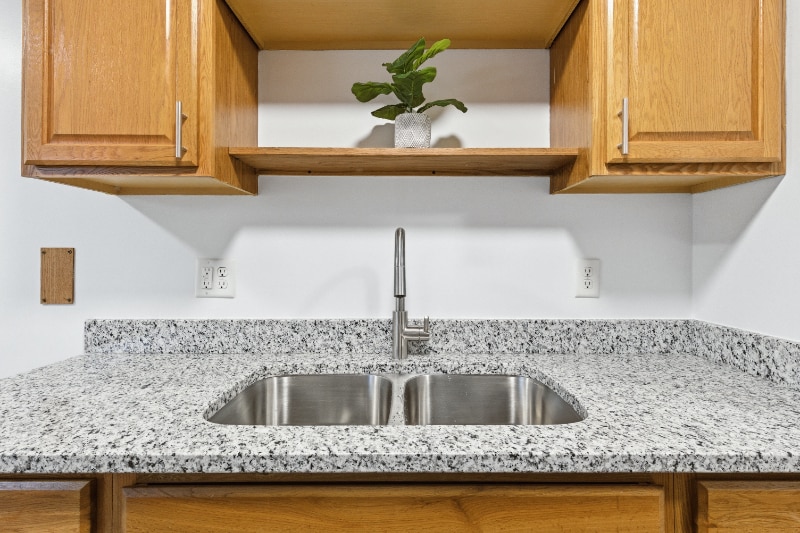 Building Photo - 1100 69th Ave N