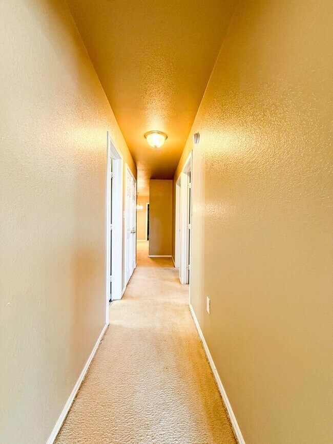 Building Photo - 1712 Ute Trail