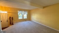 Building Photo - 709 Pine Drift Dr
