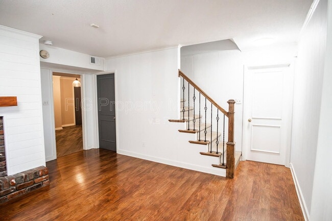 Building Photo - 7205 Canmore Ln NW