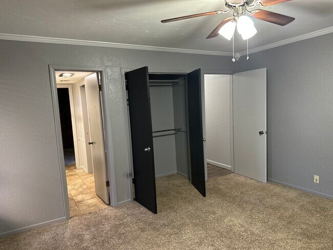 Building Photo - 10309 Harvest Moon Ave