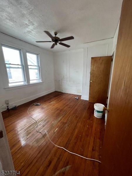 Building Photo - 424 Beardsley Ave