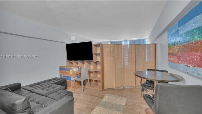 Building Photo - 1400 Pennsylvania Ave