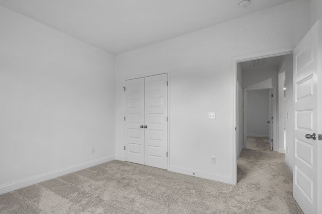 Building Photo - 4925 Turquoise Ln