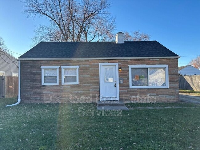 Primary Photo - 111 Forestwood Ave