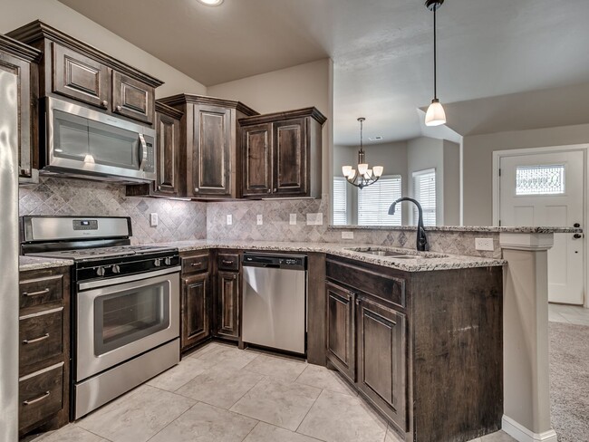 Building Photo - 8813 SW 55th St