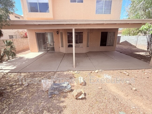 Building Photo - 9472 N Albatross Dr