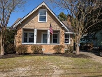 Building Photo - Old Government