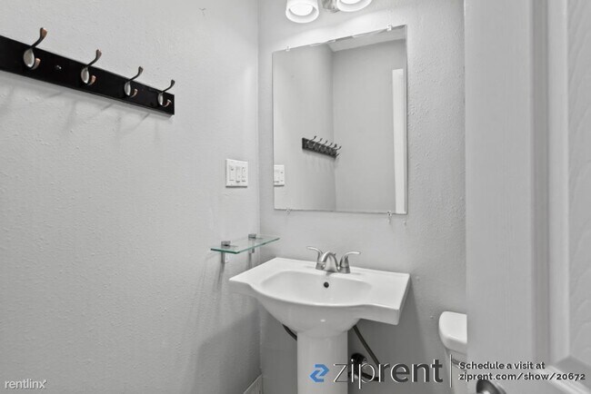 Building Photo - 4 br, 3 bath House - 566 Beechmont Ln, Hay...