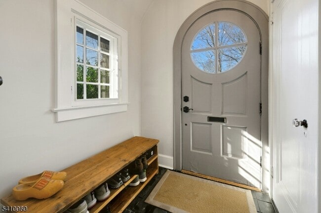 Building Photo - 142 N Passaic Ave