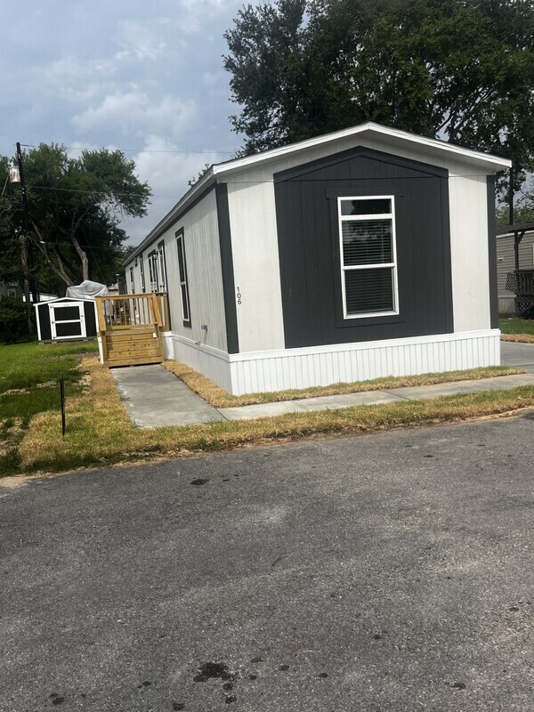 Building Photo - 106 Bonito Lane