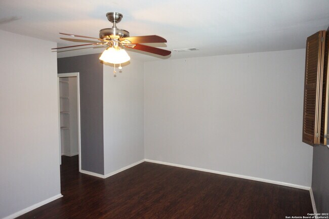 Building Photo - 6611 Woodford-