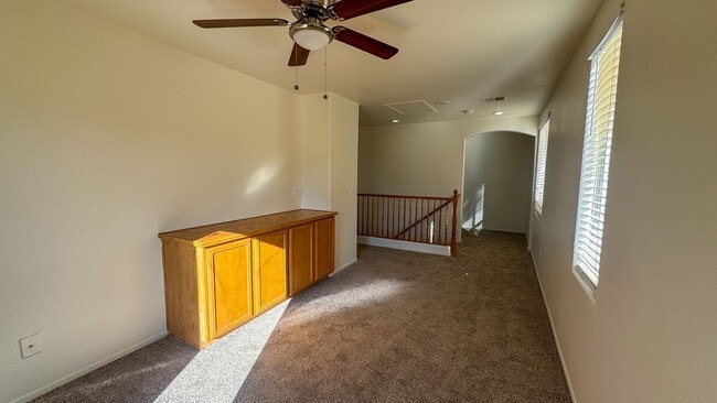 Building Photo - 3 bed, 2.5 bath, 1,746 sq ft home in southwest Las Vegas