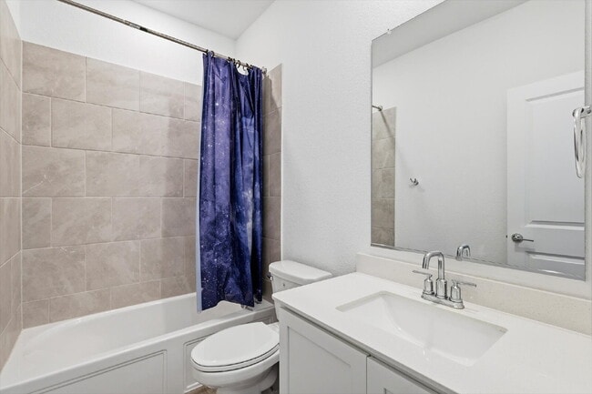 Building Photo - 5 bedrooms, 3.5 bathrooms home in the cozy neighborhood of McKinney