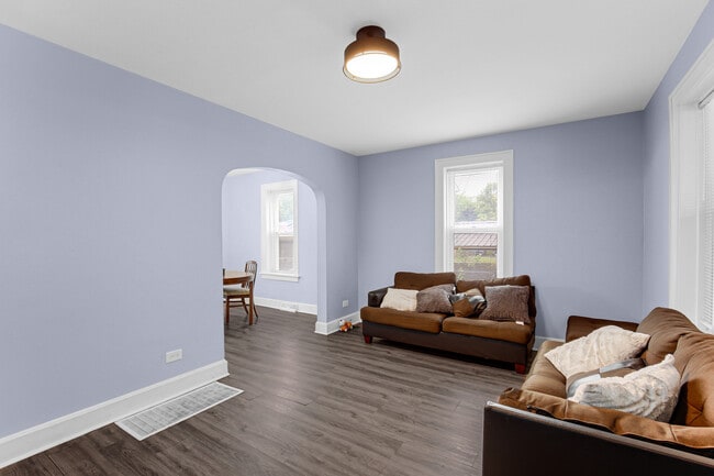 Building Photo - 16310 Carse Ave