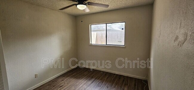 Building Photo - 6106 Angus Dr