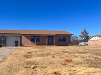 Building Photo - 928 N County Line Rd